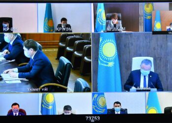 ВАКЦИНАЛАУҒА 753 МЕДИЦИНА ҚЫЗМЕТКЕРІ ЖҰМЫЛДЫРЫЛҒАН