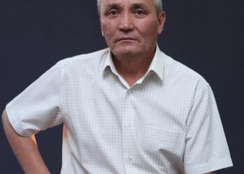 15 ЖЫЛЫН ТЕАТРҒА АРНАҒАН БУТАФОРШЫ!