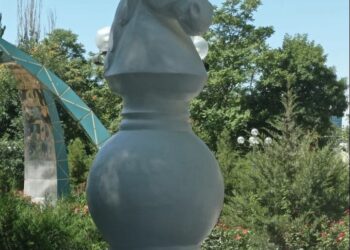 СӘУЛЕТІ ШАХМАТ ПІШІНІМЕН ТОЛЫҚТЫ