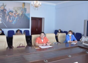 Судьялар мен адвокаттар бас қосты