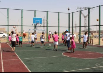 Елде болса, ерінге тиеді