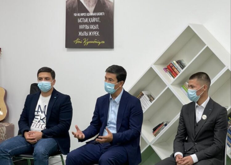 ҚАЛА ӘКІМІНІҢ БІРІНШІ ОРЫНБАСАРЫ ЖАСТАРМЕН КЕЗДЕСТІ