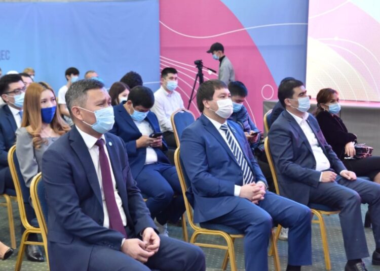 ШЫМКЕНТ: ЖАСТАР КЕЛЕЛІ КЕҢЕСТЕ БАС ҚОСТЫ