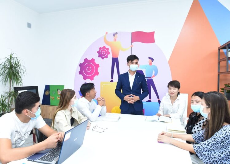 ЖАСТАР РЕСУРСТЫҚ ОРТАЛЫҒЫНЫҢ БӨЛІМШЕЛЕРІ АШЫЛУДА