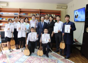 «КҮЙ АНАСЫ – ДИНА» АТТЫ ӘДЕБИ-САЗДЫ КЕШІ ӨТТІ