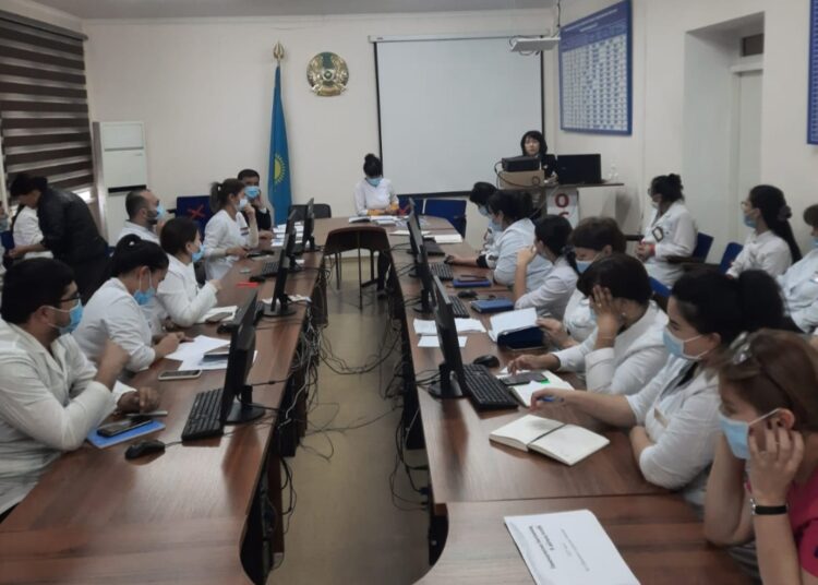 МЕДИЦИНА ҚЫЗМЕТКЕРЛЕРІ ПРЕЗИДЕНТ ЖОЛДАУЫНА ҚОЛДАУ БІЛДІРДІ