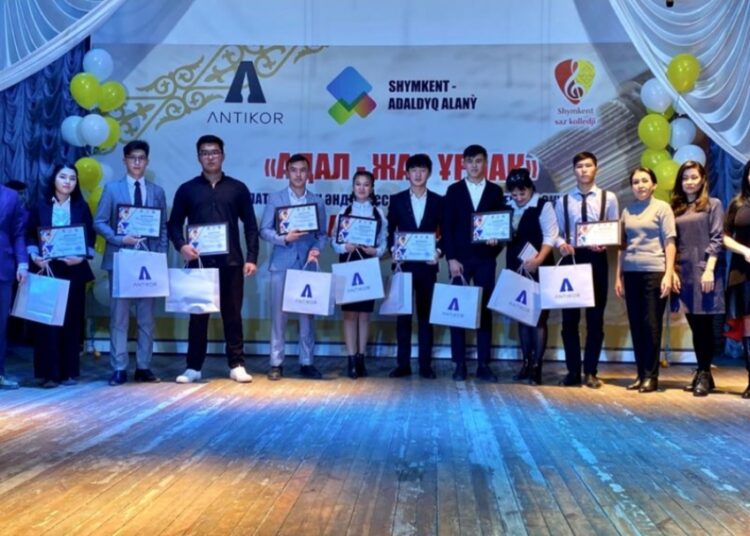 ШЫМКЕНТТЕ СЫБАЙЛАС ЖЕМҚОРЛЫҚҚА ҚАРСЫ ТАҚЫРЫПТА ҮЗДІК ЭССЕ, ӘҢГІМЕ БАЙҚАУЫНЫҢ ЖЕҢІМПАЗДАРЫ АНЫҚТАЛДЫ
