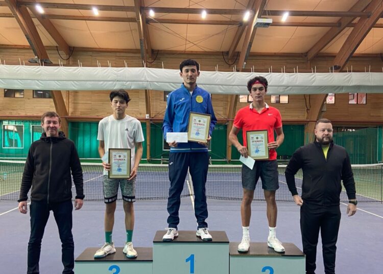 ҮЛКЕН ТЕННИСТЕН ЖАРЫС ӨТТІ