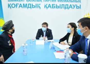 ҚАЛА ӘКІМІ АЗАМАТТАРДЫ ЖЕКЕ МӘСЕЛЕЛЕРІ БОЙЫНША ҚАБЫЛДАДЫ