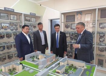 ХАЛЫҚ ҚАЛАУЛЫСЫ ШЫМКЕНТ ҚАЛАСЫНДАҒЫ 1000 ТӨСЕК ОРЫНДЫҚ УНИВЕРСИТЕТТІК КЛИНИКАМЕН ТАНЫСТЫ