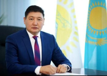 МЕМЛЕКЕТ БАСШЫСЫ СЫН САҒАТТА ХАЛЫҚПЕН БІРГЕ БОЛДЫ