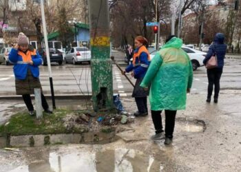 ҚАЛА АУМАҒЫНДА СУ СОРУ ЖҰМЫСТАРЫ ЖҮРГІЗІЛУДЕ