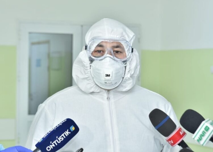 22 ӘЙЕЛ ЕМДЕЛІП ЖАТЫР