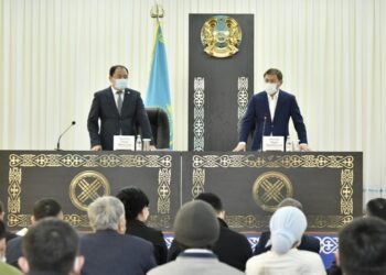 ҚАЛА ӘКІМІ «СӘУЛЕ» ШАҒЫНАУДАНЫНДА АТҚАРЫЛҒАН ЖҰМЫСТАРДЫҢ БАРЫСЫН ПЫСЫҚТАДЫ