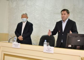 ҚАЛА ӘКІМІНІҢ ТҰРҒЫНДАРМЕН КЕЗДЕСУІ ЖАЛҒАСУДА