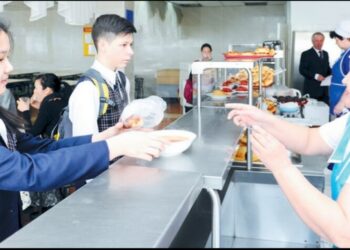 ШЫМКЕНТТІҢ 101 МЫҢНАН АСА БАСТАУЫШ СЫНЫП ОҚУШЫСЫ МЕКТЕПТЕ ТЕГІН ТАМАҚТАНУДА