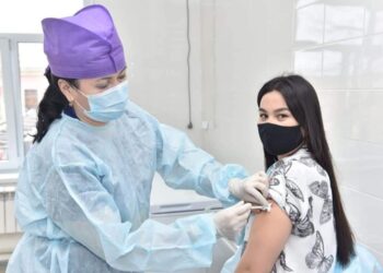 ЕРІКТІЛЕР РЕВАКЦИНАЦИЯДАН ӨТІП ЖАТЫР