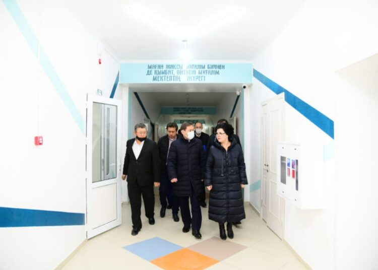 ЖЕКЕ МЕКТЕПТЕР МЕМЛЕКЕТТІК ТАПСЫРЫС АЯСЫНДА БАЛАЛАРҒА ТЕГІН БІЛІМ БЕРЕДІ