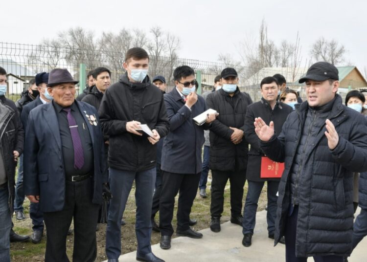 ШЫМКЕНТ ӘКІМІ АҚЖАР ТҰРҒЫН АЛАБЫНЫҢ ХАЛҚЫМЕН КЕЗДЕСТІ