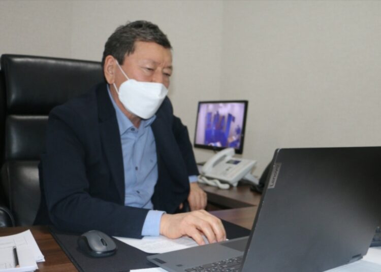 ӘКІМ ОРЫНБАСАРЫ 30-ҒА ЖУЫҚ ТҰРҒЫНДЫ ОНЛАЙН ҚАБЫЛДАДЫ