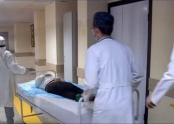 ШЫМКЕНТ: БАЛАЛАР АУРУХАНАСЫНДА АЛҒАШ РЕТ ҚАТЕРЛІ ІСІККЕ КҮРДЕЛІ ОТА ЖАСАЛДЫ