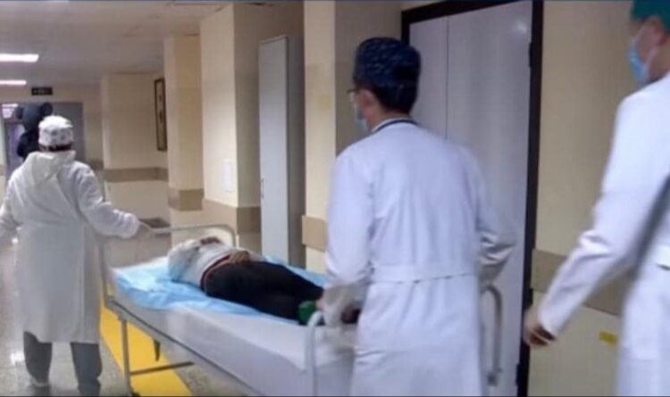 ШЫМКЕНТ: БАЛАЛАР АУРУХАНАСЫНДА АЛҒАШ РЕТ ҚАТЕРЛІ ІСІККЕ КҮРДЕЛІ ОТА ЖАСАЛДЫ