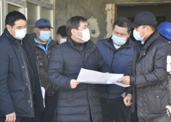 ШЫМКЕНТТЕ 5 МЕКТЕП ЖАНЫНАН ҚОСЫМША ҒИМАРАТТЫҢ ҚҰРЫЛЫСЫ ЖҮРГІЗІЛУДЕ