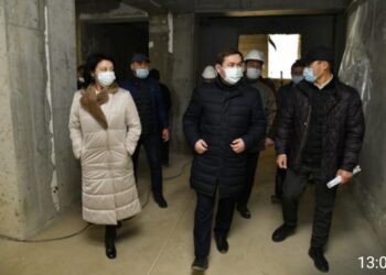 ШЫМКЕНТ ӘКІМІ МЕКТЕП ҚҰРЫЛЫСЫМЕН ТАНЫСТЫ