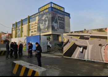 ҚАЛА ӘКІМІ ЖОЛАЙРЫҚ ҚҰРЫЛЫСЫН ТЕКСЕРДІ