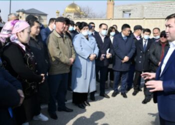 ШЫМКЕНТ ӘКІМІ ТАСКЕН ЖӘНЕ МӘРТӨБЕ ТҰРҒЫНДАРЫМЕН КЕЗДЕСТІ