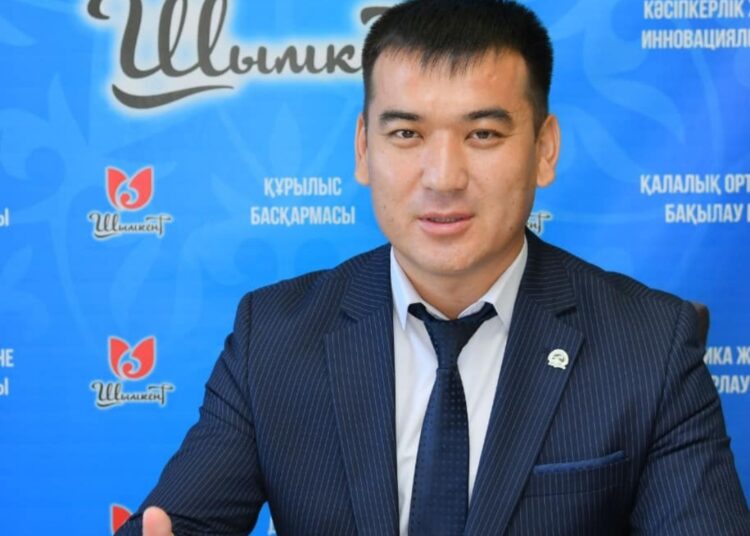 ЕҢБЕКШІ АУДАНЫНДА 51 ҮЙДІҢ АУЛАСЫ ЖӨНДЕЛЕДІ