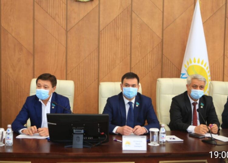 МӘЖІЛІС ДЕПУТАТТАРЫ ҚАЛА ЖАСТАРЫМЕН КЕЗДЕСТІ