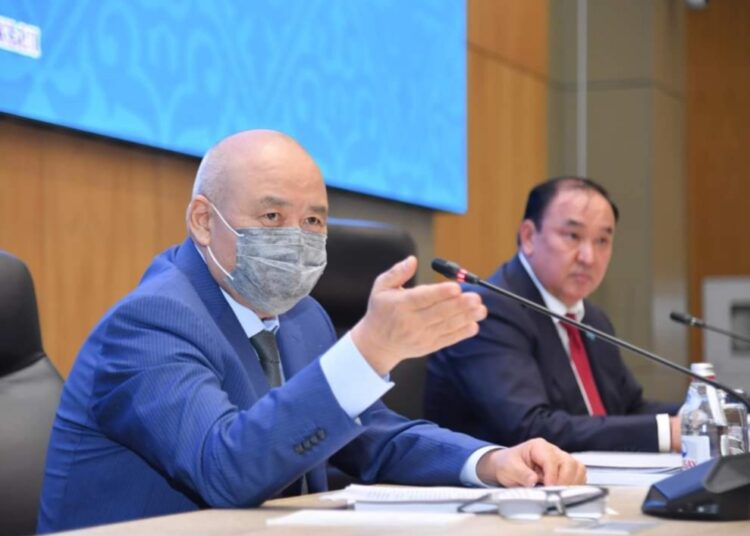 ТҮРКІСТАН ОБЛЫСТЫҚ МӘСЛИХАТЫНЫҢ КЕЗЕКТІ ОН ТӨРТІНШІ СЕССИЯСЫНДА ӨЗЕКТІ МӘСЕЛЕЛЕР ҚАРАЛДЫ