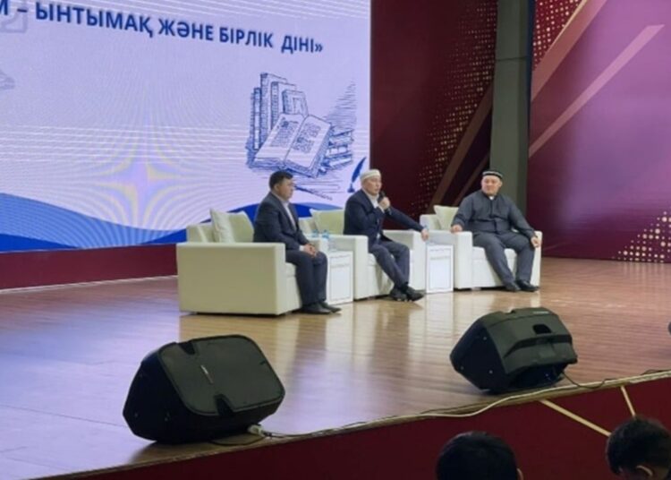 ДІН ӨКІЛДЕРІ ЖАСТАРМЕН КЕЗДЕСТІ