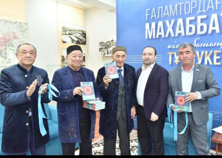 ШЫМКЕНТТЕ СӘКЕН СЫБАНБАЙДЫҢ «ҒАЛАМТОРДАҒЫ МАХАБАТ» АТТЫ КІТАБЫНЫҢ ТҰСАУКЕСЕР РӘСІМІ ӨТТІ