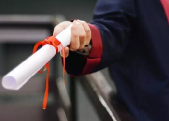 Түлектер жоғары оқу орнын қалай таңдауы керек: Аймағамбетов кеңес берді