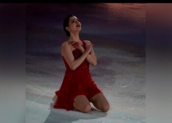 Ресейлік мәнерлеп сырғанаушы Димаш Құдайбергеннің әнімен ерекше өнер көрсетті