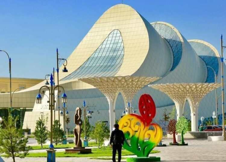 ТҮРКІСТАНДА АЛҒАШ РЕТ АҚТӨБЕ ОБЛЫСЫНЫҢ МӘДЕНИЕТ КҮНДЕРІ ӨТІП ЖАТЫР