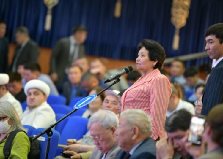 ӘЛ-ФАРАБИ АУДАНЫНДА КӨШЕЛЕРДІ ЖАРЫҚТАНДЫРУ ЖҰМЫСТАРЫ ЖҮРГІЗІЛУДЕ