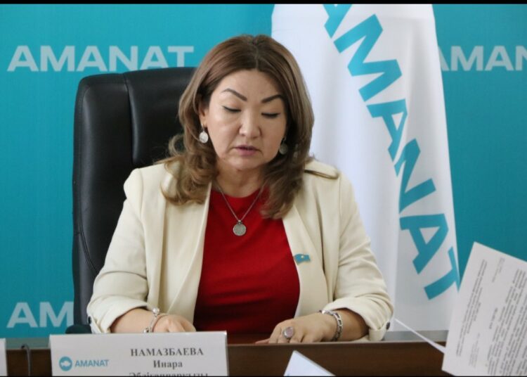 «AMANAT» : ЖҰМЫСПЕН ҚАМТУ ШАРАЛАРЫ ПАРТИЯ МӘЖІЛІСІНДЕ ТАЛҚЫЛАНДЫ