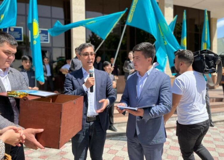 «РӘМІЗДЕР КЕРУЕНІ» ЕЛІМІЗДІҢ ОБЛЫС ҚАЛАЛАРЫНА ЭСТАФЕТА ЖОЛДАНДЫ