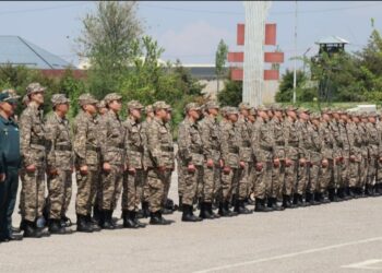 ШЫМКЕНТТІК ҚҰРАМА ЖАС САРБАЗДАРМЕН ТОЛЫҚТЫ