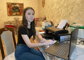 КӘСІП БАСТАП ЖАТҚАН ЖАСТАР КӨП