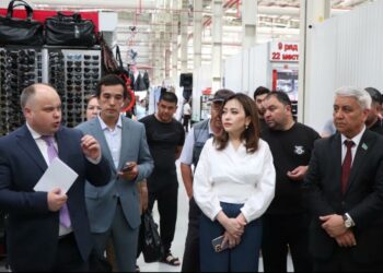 МӘЖІЛІС ДЕПУТАТЫ «TULPAR SHYMKENT» САУДА ОРТАЛЫҒЫНДА БОЛДЫ