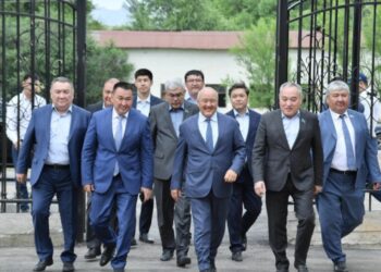 «AMANAT»: МӘЖІЛІС ДЕПУТАТТАРЫ НАУҚАН АЯСЫНДА ТҮЛКІБАСТЫҚ ШАРУАЛАРМЕН КЕЗДЕСТІ