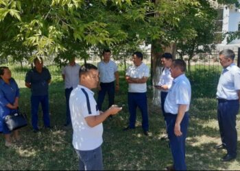 ТҮРКІСТАН-КЕЛЕС: ШТАБ МҮШЕЛЕРІ РЕФЕРЕНДУМДЫ ҚОЛДАУ БОЙЫНША ЖЕКЕ КӘСІПКЕРЛЕРМЕН КЕЗДЕСТІ