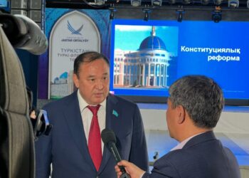 Конституциялық реформа: халықтың ел басқару ісіне араласуын кеңейту