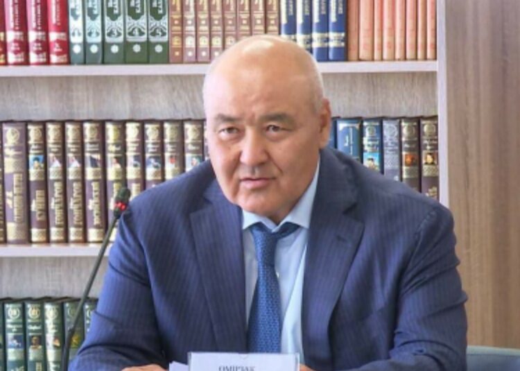 РЕФЕРЕНДУМ: МӘУЛЕН ӘШІМБАЕВ ТҮРКІСТАНДА ЗИЯЛЫ ҚАУЫММЕН КЕЗДЕСУ ӨТКІЗДІ