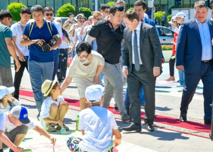 ШЫМКЕНТТЕ БАЛАЛАР КҮНІ АТАЛЫП ӨТТІ