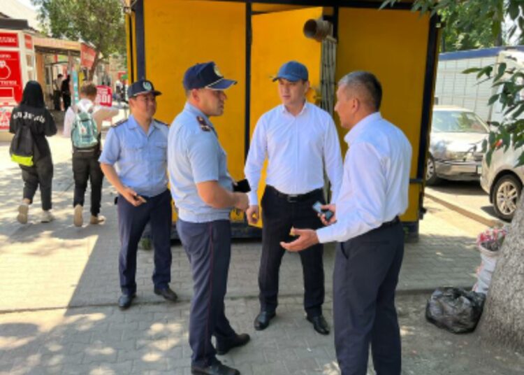 Полицейлер түсіндірме жұмыстарын жүргізді